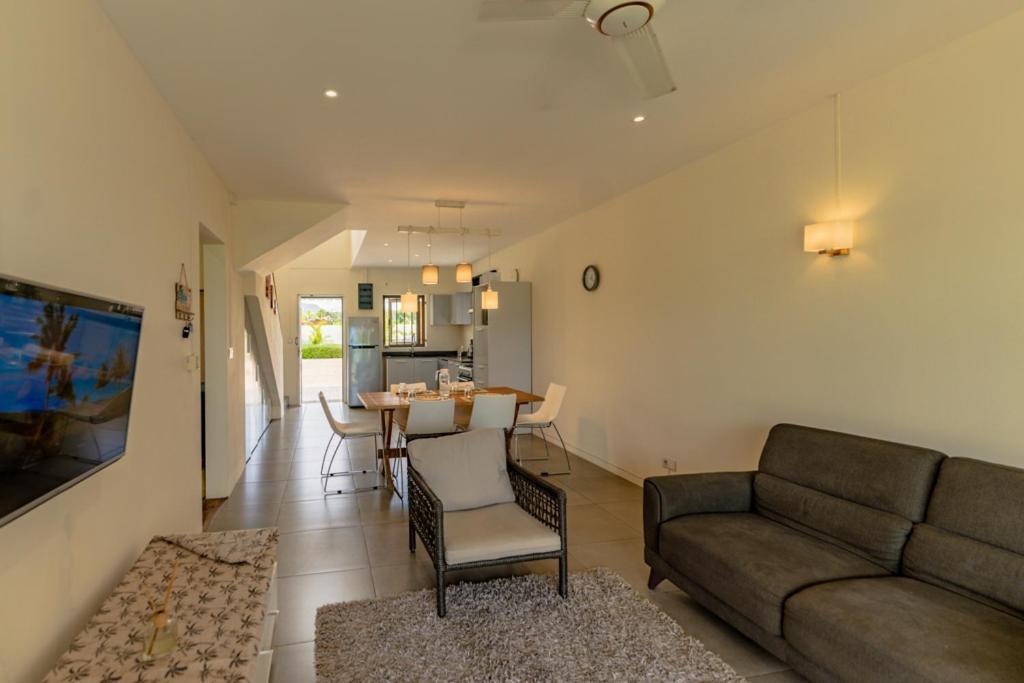Stella Marris Beachfront Villa Pointe aux Sable Eksteriør bilde