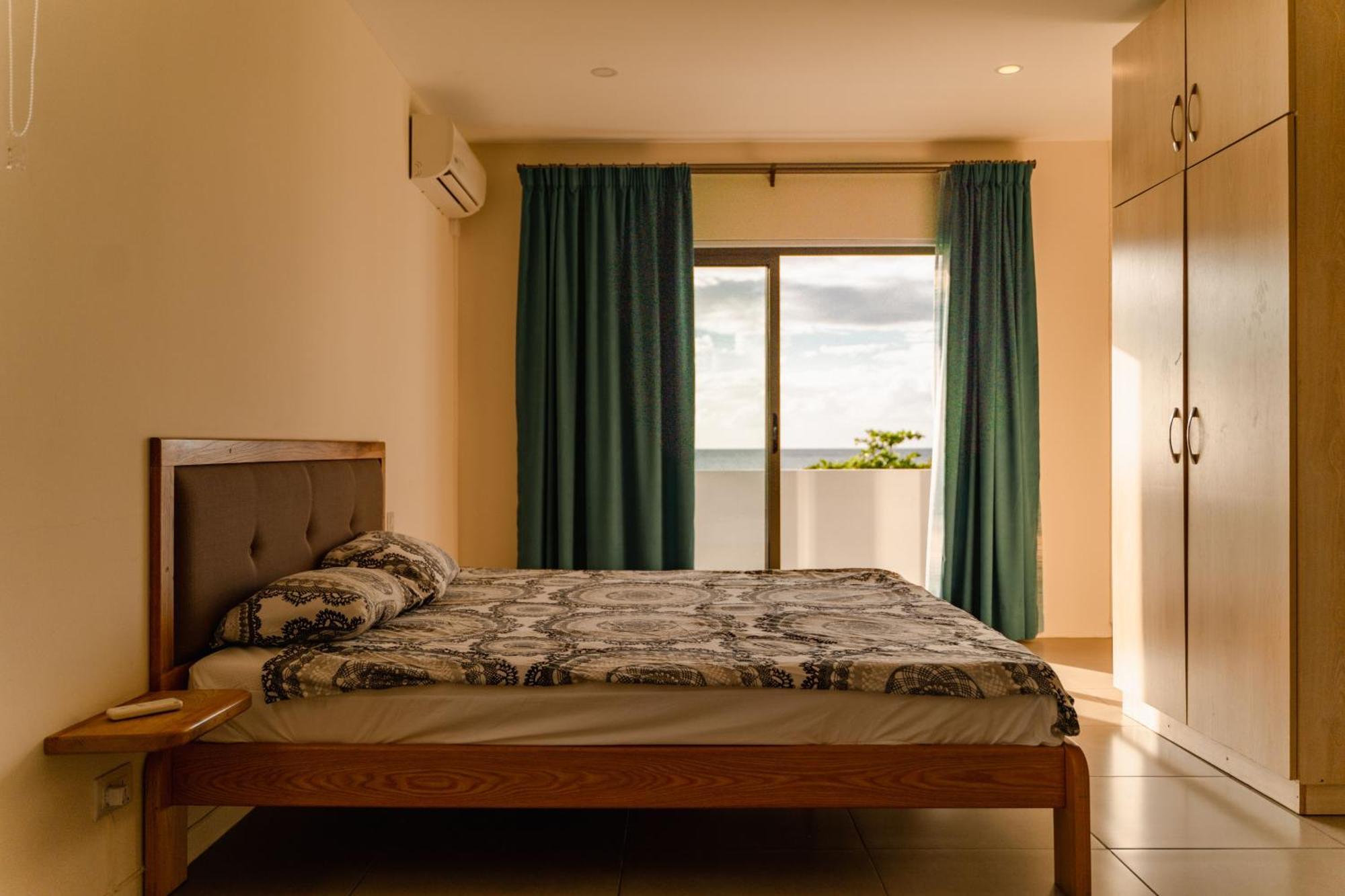Stella Marris Beachfront Villa Pointe aux Sable Eksteriør bilde